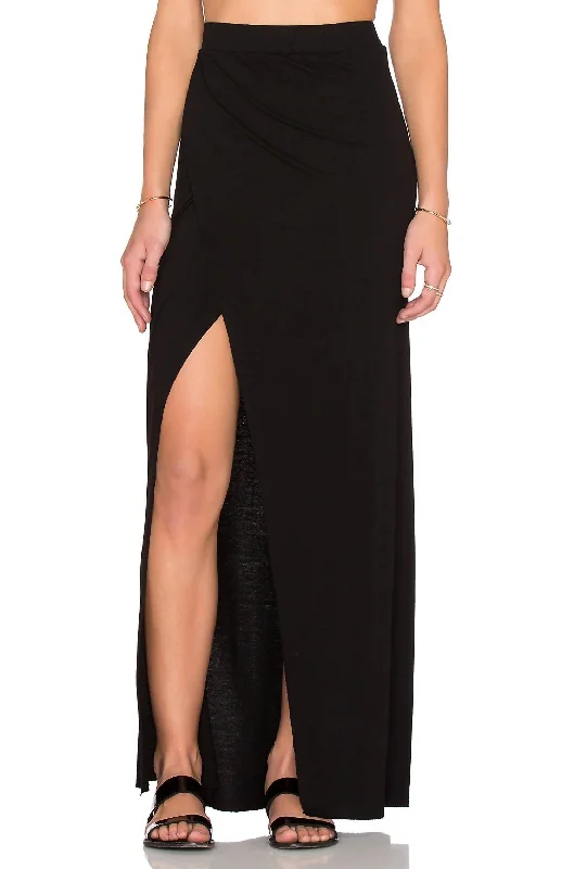 Gill Rayon Crepe Skirt In Black