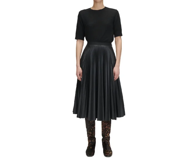 Larni Skirt In Black