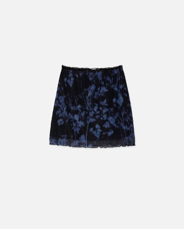 Short Mesh Leaf Print Skirt In Navy