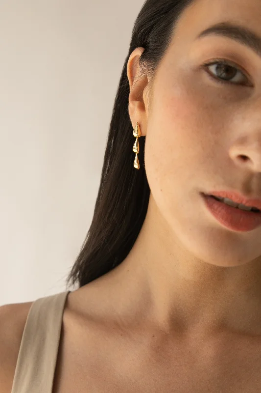 TRIPLE DROP EARRING