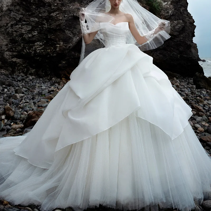 Ball Gown Layered Ruffle Wedding Dress for Beach Wedding