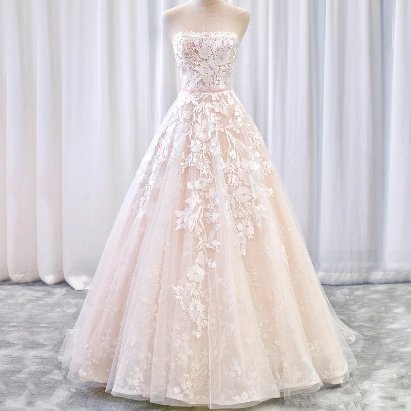 Floral Lace Ball Gown Wedding Dress with Straight Neckline