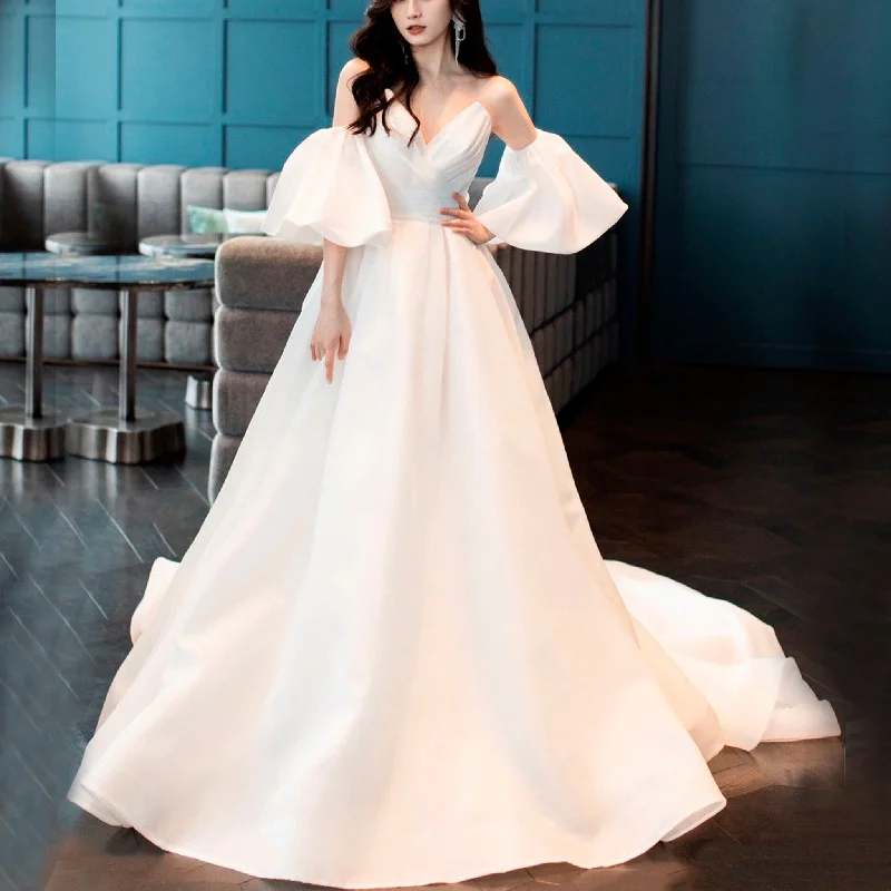 Princess A-line Wedding Dress with Detachable Puff Sleeves