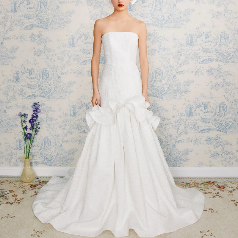 Strapless Straight Neck Mermaid Wedding Dress with Ruffled